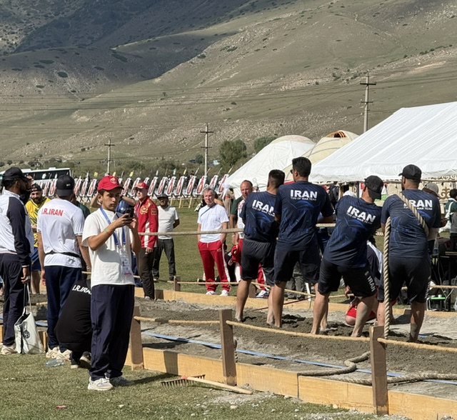 tug of war
