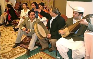Dedar Ali Hunza Pakistan Ismaili Weaving Rugs Agha Khan Musical Instrument